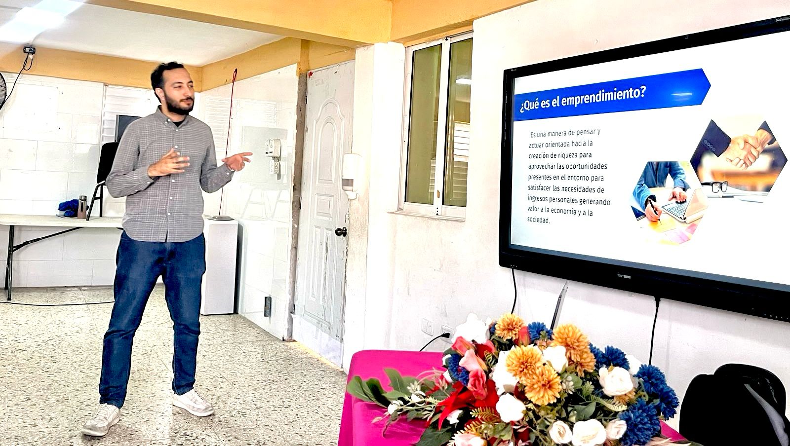 PROMIPYME preside mesa Emprendimiento en SDN